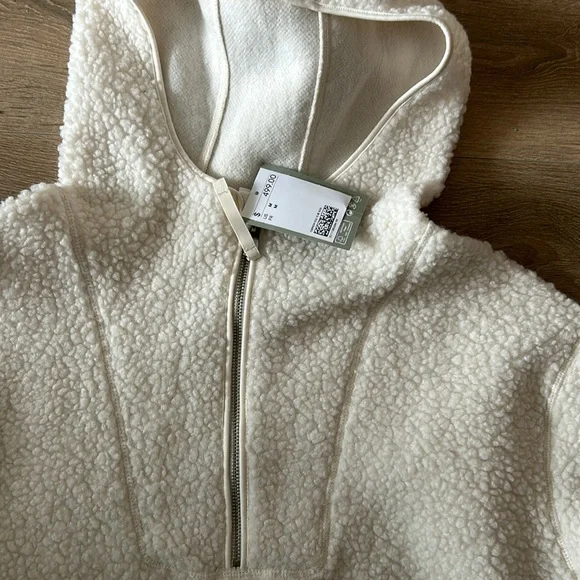 NWT H&M Cream Sherpa Hoodie size M - Picture 2 of 3
